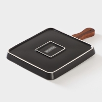 Блюдо фарфоровое для подачи с бамбуковой ручкой Magistro &laquo;Галактика&raquo;, 30&times;20,5&times;2,3 см, цвет чёрный