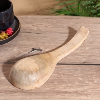 Подставка под ложку "Листья" дерево манго 25,5х9х3,8 см