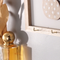 Крючки декоративные дерево "Ветки монстеры и две вазы" 2,5х20х20 см