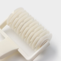 Валик для нарезки теста Доляна «Сетка», 17,5×9,5×4,5 см, цвет белый Валик для нарезки теста Доляна «Сетка», 17,5×9,5×4,5 см, цвет белый