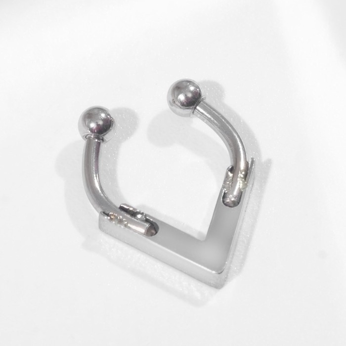 Пирсинг в нос (фейк для септума) &laquo;Треугольник&raquo;, цвет серебро