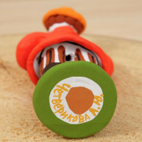 Дымковская игрушка «Мужик с подарком», микс Дымковская игрушка «Мужик с подарком», микс