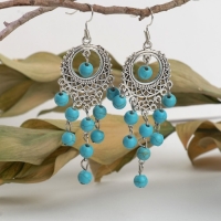 Серьги &laquo;Бирюзовый мир&raquo; круг и 5 дорожек бусинок, цвет голубой в чернёном серебре