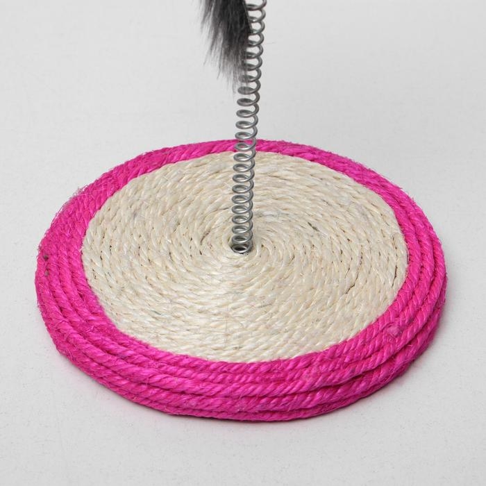 Дразнилка для кошек "Мышь на сизалевой подставке", 15 х 23 см, микс цветов