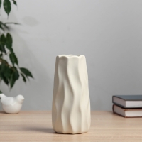 Керамическая ваза декоративная настольная &laquo;Грант&raquo;, для цветов, сухоцветов, d-6 см, 18&times;8 см, белый