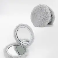 Зеркало складное &laquo;Мех&raquo;, d=8 см, с увеличением, с искусственным мехом, серое