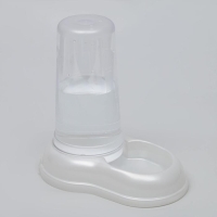 Автопоилка/автокормушка 0,6 л, белая перламутр Автопоилка/автокормушка 0,6 л, белая перламутр