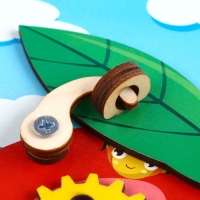 Развивающая доска «Бизи-Яблоко» Развивающая доска «Бизи-Яблоко»