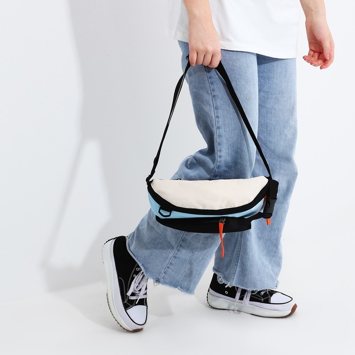 Сумка на одно плечо на молнии, 2 наружных кармана, цвет голубой/чёрный Сумка на одно плечо на молнии, 2 наружных кармана, цвет голубой/чёрный