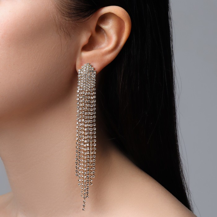 Серьги висячие со стразами &laquo;Голливуд&raquo; водопад нитей, цвет белый в золоте, 11 см