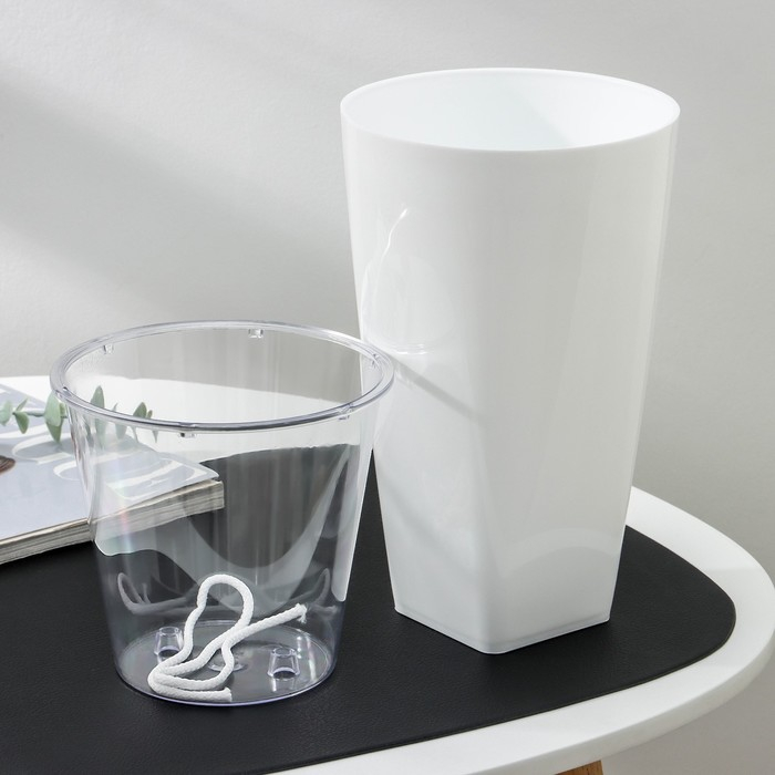 Кашпо для цветов со вставкой &laquo;Грейс&raquo;, 2,7 л (1,5 л), цвет белый