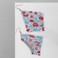 Серьги висячие &laquo;Ромб&raquo; кольчуга, цветы маки, цвет красно-голубой, 9 см