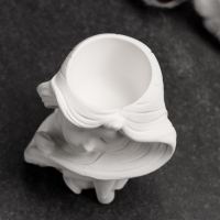 Фигурное кашпо "Девушка с длинными волосами" 6х8х9см Фигурное кашпо "Девушка с длинными волосами" 6х8х9см