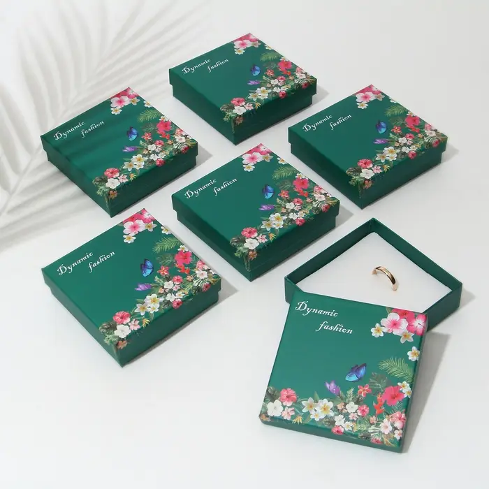 Коробочка подарочная под набор &laquo;Цветочная&raquo;, 9&times;9 (размер полезной части 8.5&times;8.5 см), цветная, вставка белая