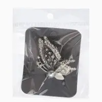 Кольцо для платка "Бабочка профиль", цвет белый в чернёном серебре