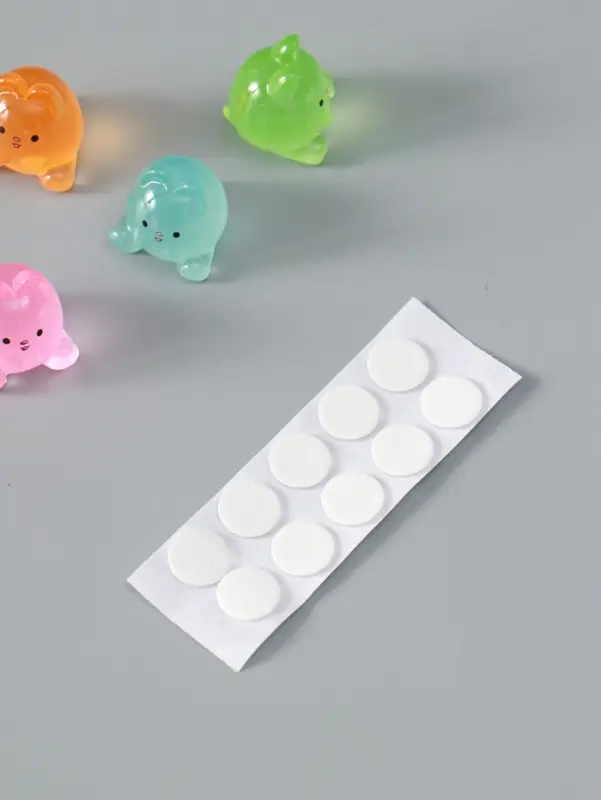 Сувенир эпоксидная смола флюоресцентный "Зайчики" набор 6 шт 1,7х1,8х2 см