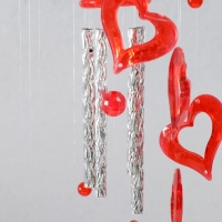 Музыка ветра пластик "Сердце" 4 трубочки 11 фигурок  50 см