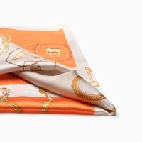 Платок женский MINAKU 70*70 см, оранжевый Платок женский MINAKU 70*70 см, оранжевый