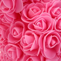 Зайчик из розовых мыльных роз