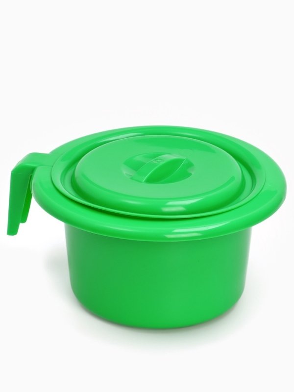 Горшок детский с крышкой Горшок детский с крышкой