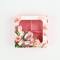 Коробка для конфет &laquo;Нежные тюльпаны&raquo;, 10.5 х 10.5 х 3.5 см