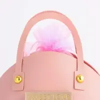 Кожанная подарочная сумочка 14 х 6,5 х 12,8 см розовая