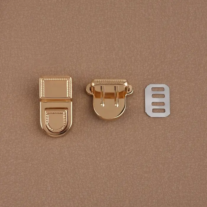 Застёжка для сумки, 2.5&times;3.1 см, цвет золотой