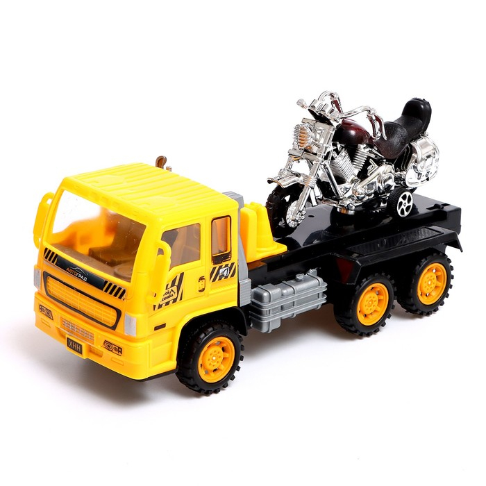 Грузовик радиоуправляемый &laquo;Эвакуатор&raquo;, с мотоциклом, работает от батареек, МИКС