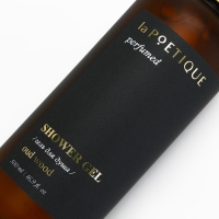 Гель для душа парфюмированный laPOETIQUE, 500 мл, аромат Oud wood Гель для душа парфюмированный laPOETIQUE, 500 мл, аромат Oud wood