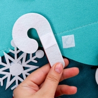 Набор для творчества &laquo;Ёлочка с подарками и сладостями&raquo; украшения на липучках