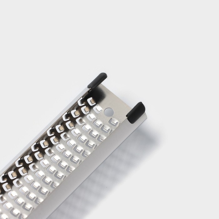 Тёрка для сыра мелкая Доляна &laquo;Савон&raquo;, 32 см, с ручкой, цвет чёрный