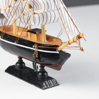 Корабль сувенирный малый &laquo;Халбрейн&raquo;,