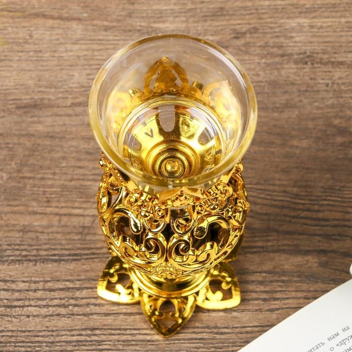 Подсвечник пластик, стекло на 1 свечу Подсвечник пластик, стекло на 1 свечу "Ажурный шар" бокал на ножке золото 15х6х6 см