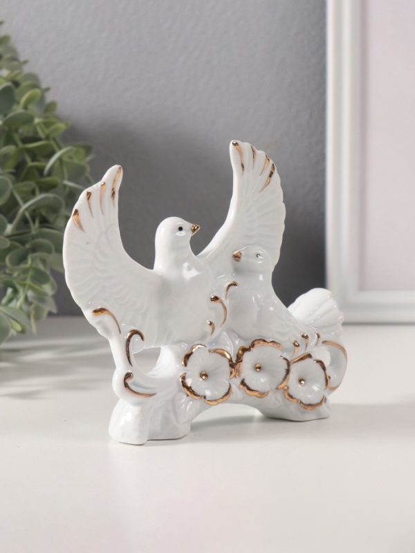 Сувенир керамика "Белые голуби на цветочной ветке" с золотом 3,5х13,5х11 см