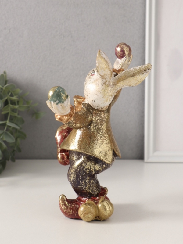 Сувенир полистоун "Цирковой кролик-жонглёр" 12,5х15х20 см