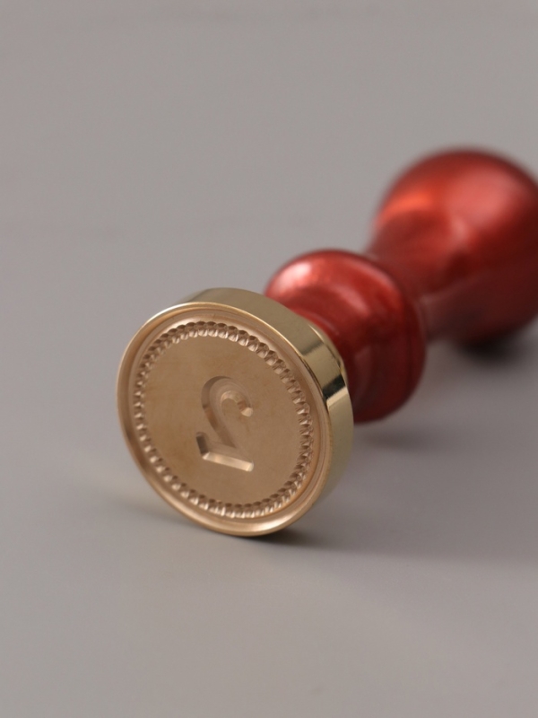 Печать для сургуча с пластиковой ручкой Печать для сургуча с пластиковой ручкой "Классика цифра 2" 2,5х2,5х6,3 см