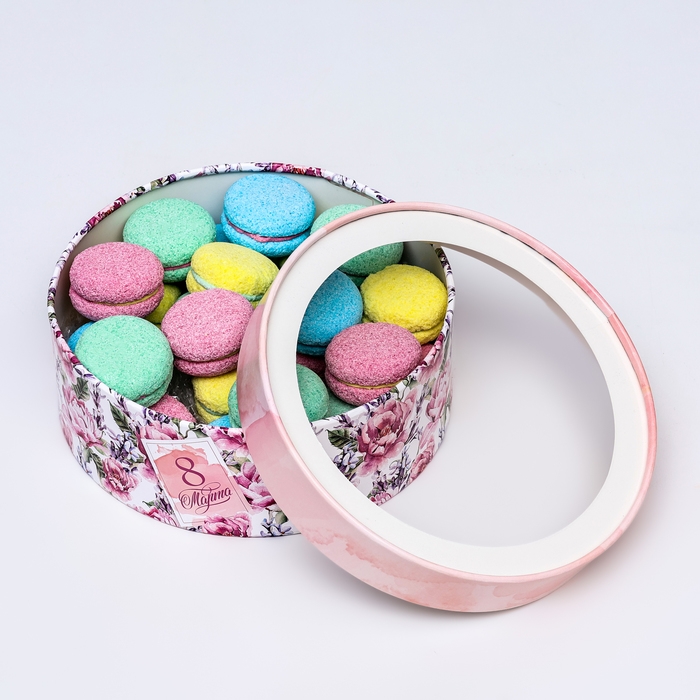 Коробка для макарун тубус с окном " 8 Марта " 21 х 21 х 7 см