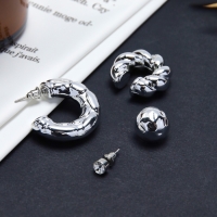 Набор серьги и каффы 4 шт &laquo;Мятые&raquo; переплетение, цвет серебро