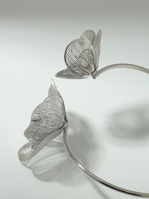 Браслет &laquo;Цветок&raquo; стразинка, цвет серебро