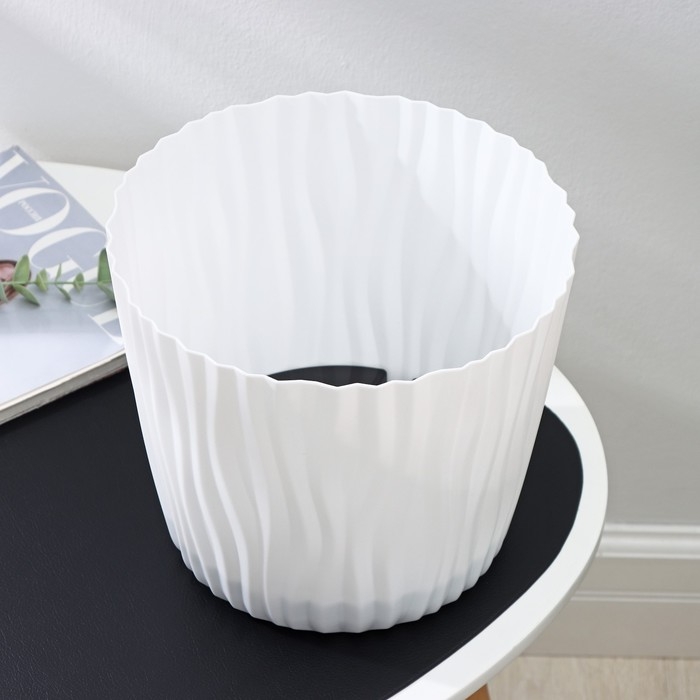 Кашпо для цветов со вставкой &laquo;Волна&raquo;, 8 л, d=25 см, h=21,5 см, цвет белый