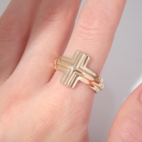 Кольцо &laquo;Минимал&raquo; крестик, цвет золото, безразмерное