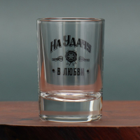 Подарочный набор &laquo;На удачу. Настоящему мужику&raquo;, рюмки и карты