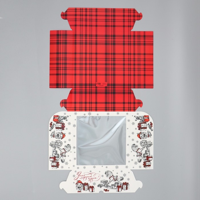 Коробка складная на 9 капкейков с окном &laquo;Зима подарит чудеса!&raquo;, 25 х 25 х 10 см, Новый год