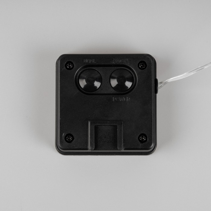 Гирлянда «Конский хвост» 10 нитей по 1 м, серебристая нить, 100 LED, свечение мульти, 2 режима, солнечная батарея Гирлянда «Конский хвост» 10 нитей по 1 м, серебристая нить, 100 LED, свечение мульти, 2 режима, солнечная батарея