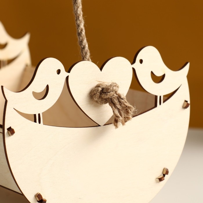 Кашпо деревянное 22×15×12 см уникальное Кашпо деревянное 22×15×12 см уникальное "Птичкина кормушка Лайт", ручка верёвка, натуральный