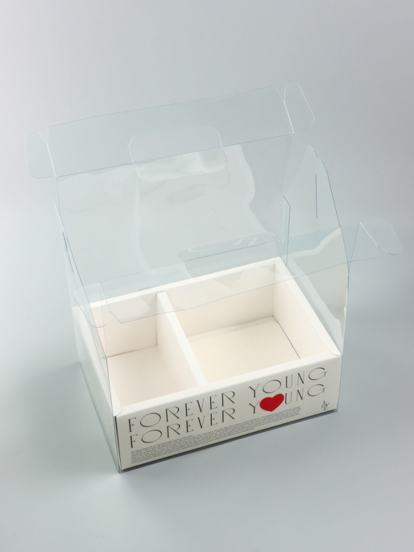 Коробка с PVC для цветов и десертов 26 х 18 х 30 см, любовь