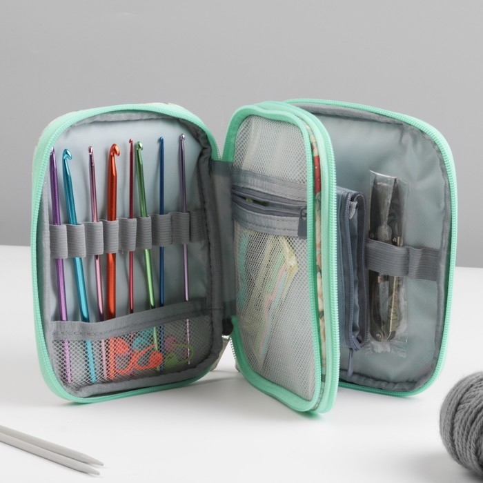 Пенал для вязания &laquo;Лилии&raquo;, 2 отделения, 17,5 &times; 14 &times; 4 см