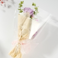 Букет из мыльных лепестков "Нежные цветы на подарок" сиреневый 10х10х25,3 см