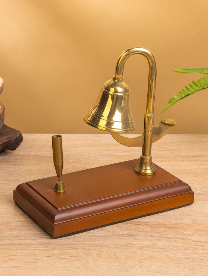 Колокол настольный с подставкой для ручки 10&times;18&times;18 см, латунь, дерево