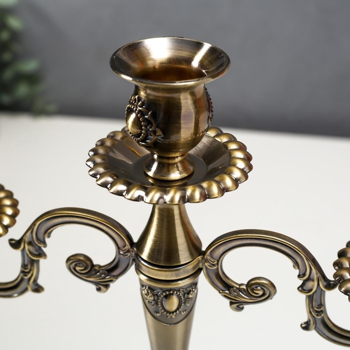 Подсвечник металл на 3 свечи "Медальон" цвет бронза 26,5х27х9,5 см